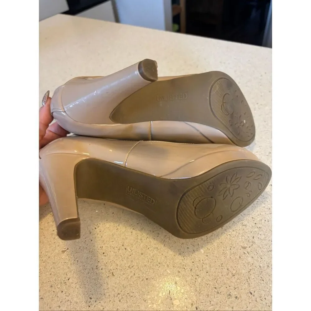 Unlisted heels